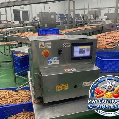 Máy Cắt Xúc Xích Công Nghiệp: Sự Kết Hợp Hoàn Hảo Giữa Công Nghệ Đức Và Trí Tuệ Việt