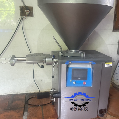 Máy nhồi xúc xích định lượng