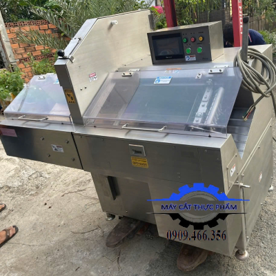 BÀN GIAO MÁY CẮT THỊT BA CHỈ, MÁY CẮT CỐT LẾT TỐC ĐỘ CAO CHO KHÁCH