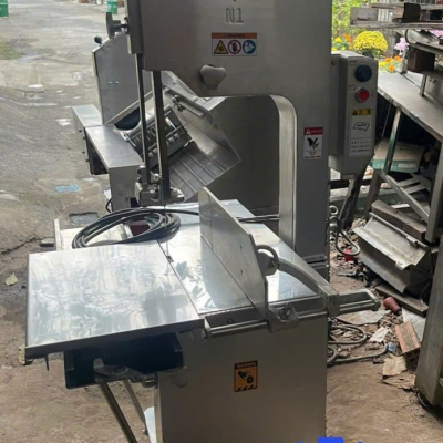 MÁY CƯA THỊT ĐÔNG, CƯA XƯƠNG ỐNG, CƯA SƯỜN CỐT LẾT CÔNG NGHIỆP