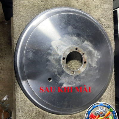 Mài Lưỡi Dao Cắt Thịt Đông Lạnh Chuyên Nghiệp – Phục Hồi Độ Sắc Bén, Tăng Hiệu Suất Cắt