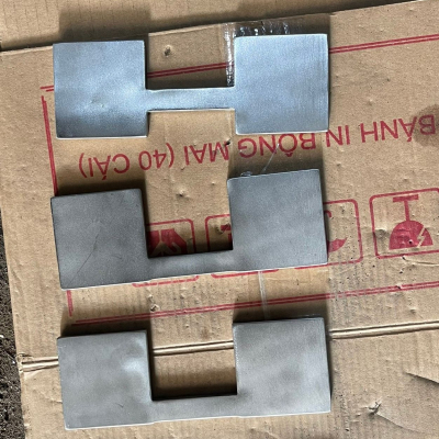 Gia công lá chia máy nhồi định lượng