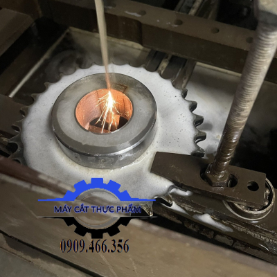 Gia công bánh răng chi tiết máy theo yêu cầu